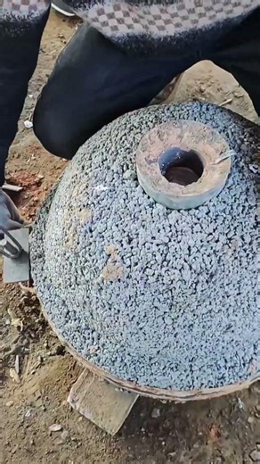 Molten metal shaping in different products shapes