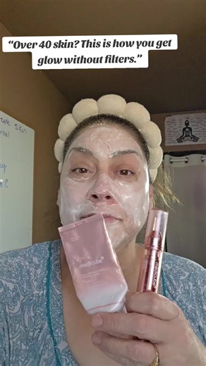 Aging skin doesn’t need more makeup it needs better hydration collagen support. This combo from Medicube gives my skin that plump, milky, glass-skin glow without irritation. 💧 The collagen glow booster serum floods skin with moisture 🥛 The milk toning wrapping mask locks it in and smooths texture ✨ Result? Skin looks brighter, firmer, and refreshed even at 40 No filters. No fillers. Just consistency. 🛒 Click on cart below and try it for yourself. #Medicube #collagenglow #Over40 #MatureSkinCar
