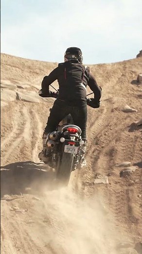 The difference between the Triumph Scrambler 1200 X and XE #shorts #triumphmotorcycles