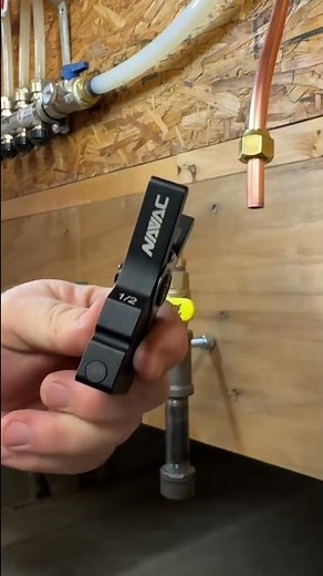 Flaring Copper Gas Pipe #plumbing #hvac #copper