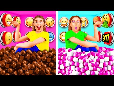1000 Mystery Buttons Challenge Only 1 Lets You Escape | Awesome Creative Challenge by DaGaDa