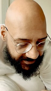 [WERBUNG] BAUCH BEINE MO - 25 KILO Episode 13 Ich werde mein Gewicht von zuletzt 125 kg auf 100 kg verringern, damit ich die Jacke, die ich 1994 bei den ersten Rödelheim Hartreim Projekt-Konzerten trug, bei meinen letzten Konzerten im Dezember dieses Jahres wieder tragen kann. Um das Ganze etwas spannender zu machen und mich selbst ein wenig mehr unter Druck zu setzen, dokumentiere ich dieses kleine Abenteuer wöchentlich hier. Wohne meiner Zurückeroberung allmählich über die Jahre abhandengekomm