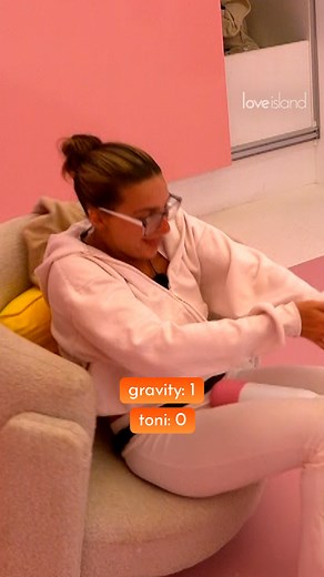Harrison’s back and forth sends Toni flying 😶‍🌫️ | Love Island