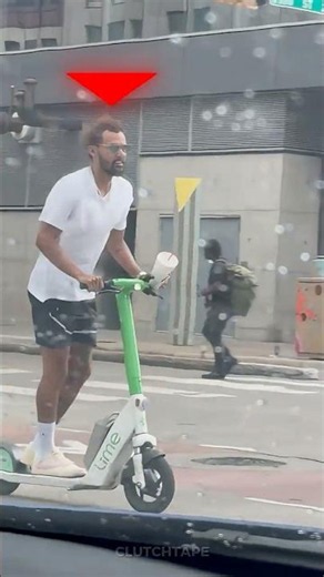 Imagine Running Into Your Favorite Player😱❤