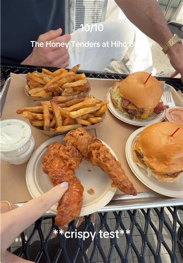 My authentic reaction to the Honey Tenders at Hiho Burger. #notsponsored