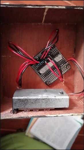 Construye esta pirámide LED con Arduino #maker #diy
