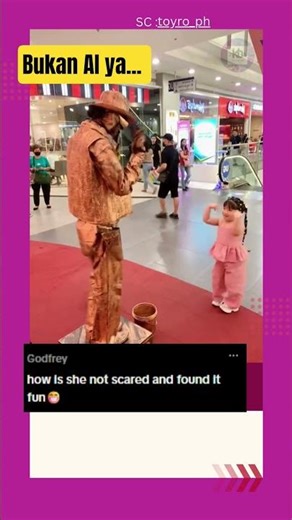 Confident Toddler Steals The Show With Busker #funnykids #streetperformer #cutebaby