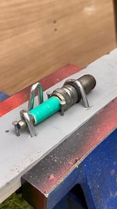 He looked at that old spark plug and saw opportunity From scrap to smart solution #USA #CarHack #DIY #Recycle | Do It YourSelf