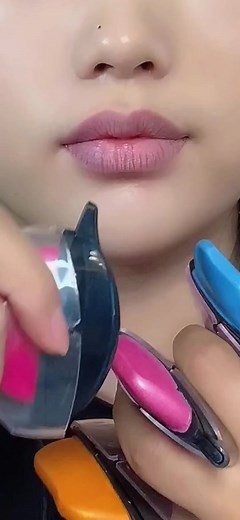 Mastering the Art of Lipstick Application: Tips and Tricks for the Perfect Pout!