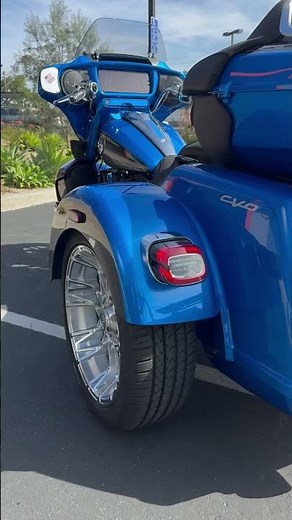 2026 CVO Street Glide 3 Limited in Electric Coast. #2026harleydavidson #cvotrike