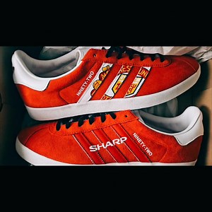 1.2K views · 46 reactions | Class of 92 custom.  Hand painted UTD class of 92 custom in keeping with the recently released Man Utd / Stone Roses Adidas Collection. Direct message for all custom enquiries #iamtherenovation #manchester #united #mufc #adiporn #handpainted #angelusdirect #threestripes #mcr #oldtrafford #davidbeckham #garyneville #stratford #siralexferguson #stoneroses #classof92 | I Am The Renovation | Facebook
