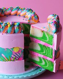 49M views · 207K reactions | Here is my twist on the #FaultLine cakes! It’s a raspberry Line Tropical themed cake! Subscribe to my YouTube channel! www.youtube.com/thescranline | The Scran Line | Facebook