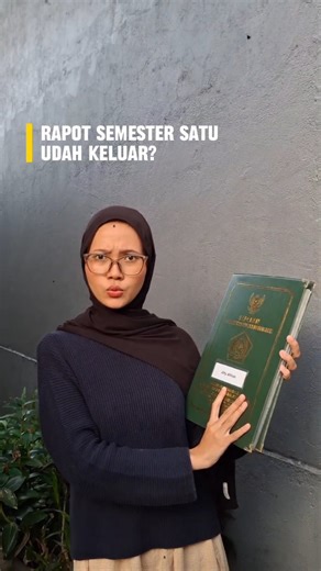 CASIO Education Indonesia on Instagram: "Rapor semester 1 udah keluar? Jangan cuma dilihat, tapi dihitung dan direncanakan! Dengan Casio fx-82CW, hitung rata-rata nilai jadi lebih cepat dan akurat cukup pakai fitur STAT, input nilai, dan tekan satu tombol. Gak perlu lagi pusing itung manual! Kalkulator ini nggak cuma bantu hitung, tapi juga bantu kamu buat target realistis untuk semester depan. Dari angka di kertas, jadi peta belajar yang jelas. Kita buat semester depan lebih terencana dan seman