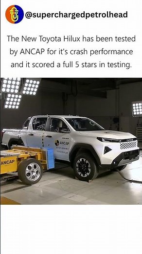 Toyota Hilux Crash Test