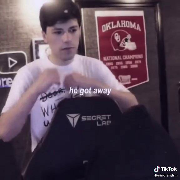 Exploring DreamNotFound: A Minecraft Character Ship