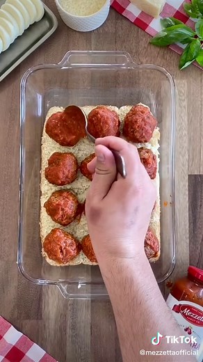 Garlic Bread Meatball Sliders Recipe