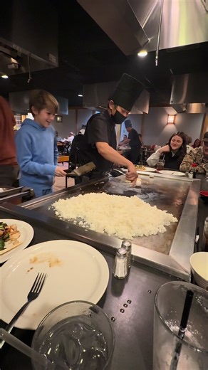 Hibachi Chef Skills: Trying What Brothers Do