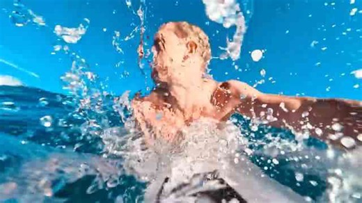 What It Looks Like To Surf Banzai Pipeline With No Crowd