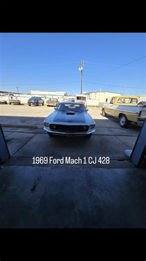 Rebuild Carb. Fix Oil Leaks. @pertronix Ignitor II All P.S. hoses new. Fix Thermactor Tubes. Dial Timing and Fuel. #dowhatyoulove #doitwell #doitrightthefirsttime #evenwhentheyarentlooking #txautopreservation_usa #drew148bhp | Texas Auto Preservation, LLC