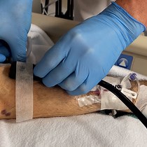 Video: Non-Invasive Monitoring of Microvascular Oxygenation and Reactive Hyperemia using Hybrid, Near-Infrared Diffuse Optical Spectroscopy for Critical Care