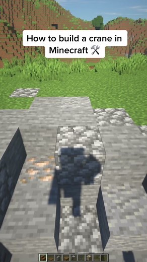 Building a crane in Minecraft! #minecraft #minecraftbuilding #minecrafttutorial #minecrafthacks