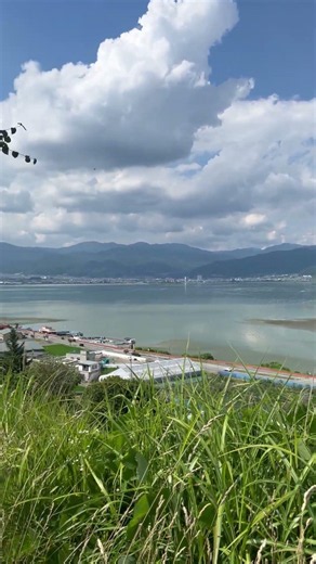 諏訪湖を一望できる絶景スポット・諏訪SA！旅の疲れを癒やす景色とご当地グルメ満喫。 #諏訪湖 #諏訪SA #長野旅行 #中央道 #絶景 #サービスエリア #ドライブ #旅行 #グルメ #YouTube