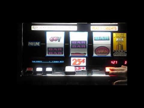 TRIPLE DIAMOND HAYWIRE Slot Machine - www.BettorSlots.com