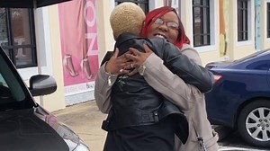 Giving back to the community is apart of SISTAR Cosmetics mission! Our goal is to reach people from around the world using our beauty products and help change lives one person at a time. This moment was special indeed! #SistarCosmetics #SistarGiveway #SistarCarGiveaway #WeAreSisters #WeAreStars #BeautyIsLove @kiamotorsworldwide Kia Motors America 93.9 WKYS WUSA 9 | Sistar USA Cosmetics | Facebook