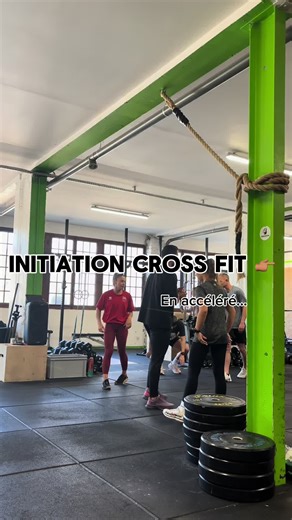 Un cours de CrossFit, c’est pas juste du sport… c’est du mental, du dépassement et une vibe de folie 💥 Aujourd’hui 👉 Hollow, Arch & traction 💪 On ne lâche rien 🔥 #CoachMomLila » #crossfitgirls #fitmom #CoachMomLila #creps