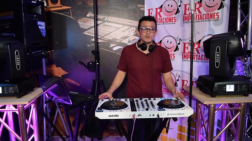 DDJ - FLX6 Pioneer DJ Controller Overview and Battle