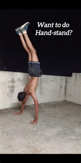 Follow this easy hand-stand tutorial for the next 8 days #shorts #handstandworkout #tutorial