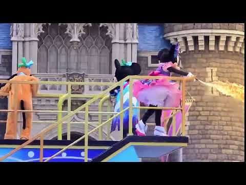 Minnie Mouse Has a Flamethrower