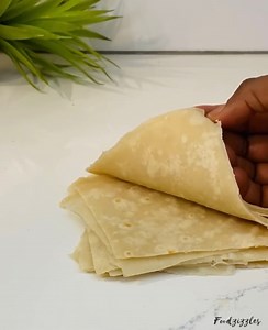 231K views · 3.8K reactions | Easiest Spring roll & Samosa Wrap/ sheet & How to Fold It . | Foodzizzles | Facebook