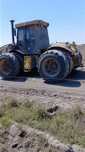 TRACTOR Pulls a Fully Loaded Heavy Haul Truck! 😱🚜💪 #tractor#tractorpower#diesel#farming#farmlife