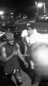 🔥 Build Better Boxing Skills 💥 Master the Basics True improvement in boxing starts with balance, sharp footwork, and solid fundamentals. ⚡ Timing Creates Flow Staying relaxed and choosing the right moment makes every movement smoother and more efficient. 🏋️‍♂️ Skill-Oriented Drills • Shadowboxing with rotation focus • Resistance band work for control • Explosive push-ups for body coordination • Core stability and footwork drills 🎯 Training Results – Cleaner movement patterns – Improved coord