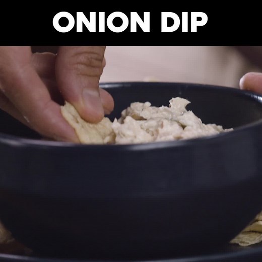 Making this French onion dip is as easy as eating it with a side of chips. Recipe: 1/2 cup sour cream 2 tbsp melted butter 8oz of cream cheese, room temperature 1/2 cup of caramelized onions pinch of salt 2 tsp sugar 2 tsp of soy sauce 2 tbsp chopped parsley 1. In a bowl, combine sour cream, melted butter, cream cheese, and mix. 2. Add caramelized onions. Once mixed, add sugar, salt, and soy sauce. Adjust to taste. 3. Before serving, add chopped parsley and mix thoroughly. | FEATR