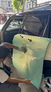 683K views · 6.2K reactions | Cara sticker premium di bodi mobil. Skill dan kwalitas bahan di perlukan kalau ingin hasil maximal. #sticker #stickers #education #wrappingmobil #edukasi #tutorial #wrapp #wrappingcar #wrappingsticker #education | Icank Bintang Sticker | Facebook