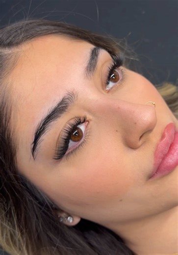 Lash Transformation Using Wispylashes