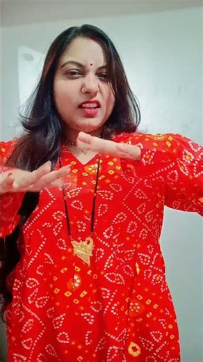 मर्दा पर केहु ताकि ता गर्दा उड़ा देहम 👋🤛