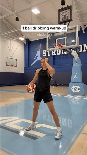 try this dribbling warm-up😌 #basketball #ballhandling #basketballwarmup # #basketballtraining