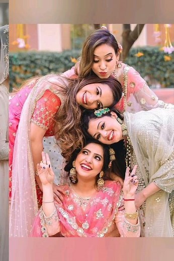 4 sister wedding pose ❤️#wedding #photography #sisterwedding #sister #shorts #shortsvideos #viral