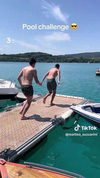 Pool challenge @Med #pool #challenge #poolchallenge #friends #lake #delire #onsamusecommeonpeut