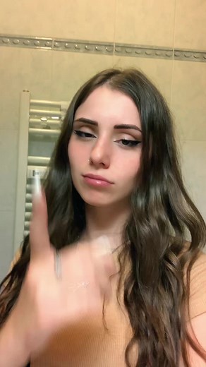 Natural Beauty: Bathroom Self-Care Routine