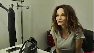 6.2K views · 34 reactions | Un incontro casuale che si trasforma in un appuntamento, faccia a faccia con frammenti sonori e ricordi del passato  Francesca Neri nuova ospite di ''Ti Sento''  questa sera, in seconda serata su Rai2 e RaiPlay | Rai2 | Facebook