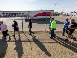 Canada Post workers move to rotating strikes. What does this mean for deliveries?