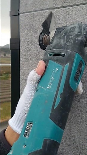 [makita]マルチツール コーキング剥がしを初めて使ってた大工