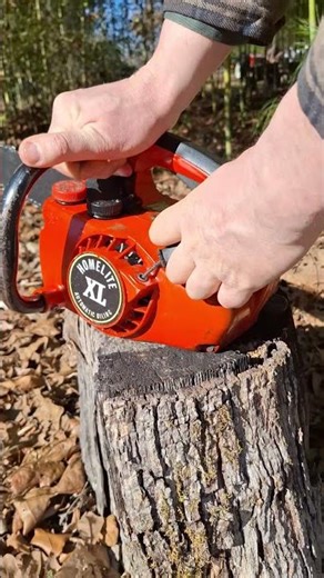 Homelite XL Automatic coldstart #homelite #chainsaw #coldstart #shorts