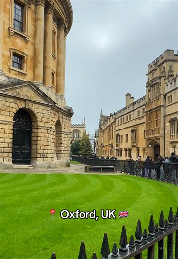 Explore the Radcliffe Camera: A Must-See in Oxford