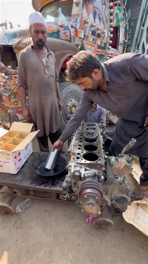 How to Install Liner in Truck Engine | Complete Mechanic Guide #engine #shorts