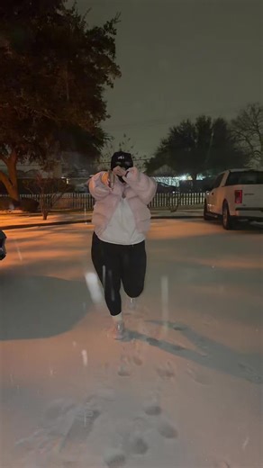 He fell to hard 🤣😭😭 @emiliano #fyp #dallaska #dallas #foryou #comedy